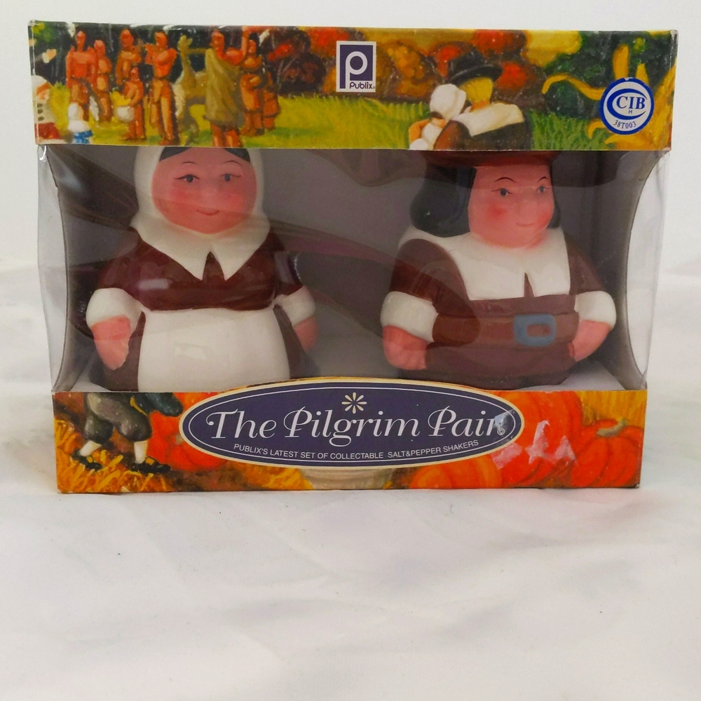 Salt and Pepper Shaker The Pilgrim Pair from Publix
